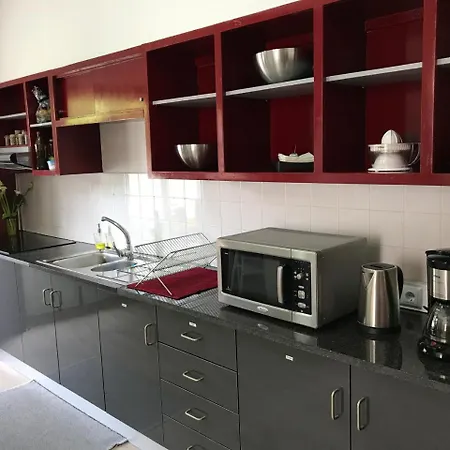 Гостевой дом Stone Wall Bolhao Central Порту